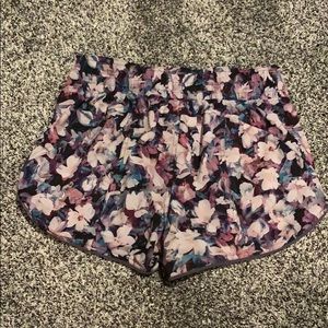 Lululemon shorts size 6